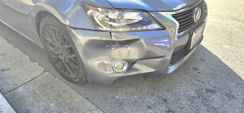 D B Auto Body Shop 2