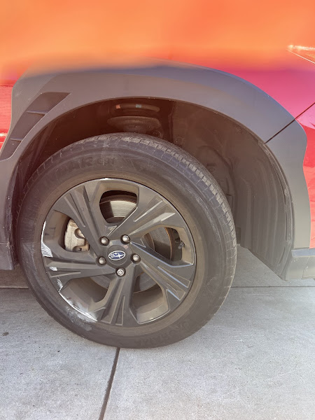 D B Auto Body Shop 3