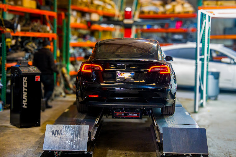 Veloce Collision - Body shop - Auto Repair - PPG Certified Paint 2