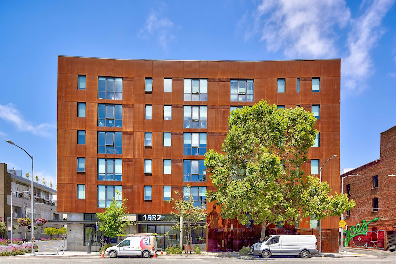 1532 Harrison 1