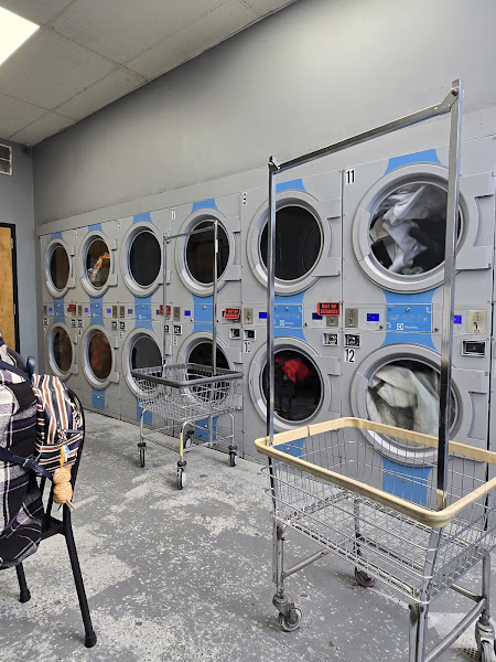 The TL Laundromat & Wash and Fold (NO CAFE) 1