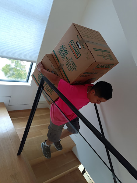 Chris & JC moving and services 4