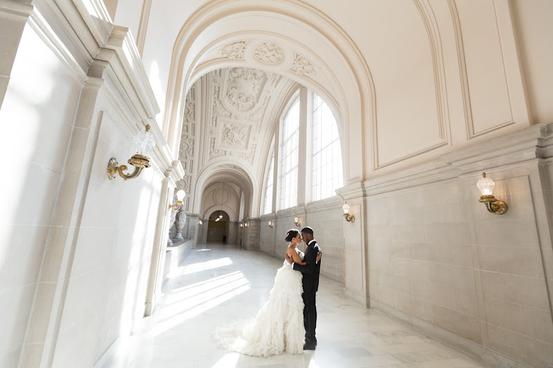 Photographer Wedding San Francisco City Hall 3