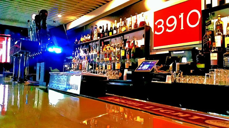 3910 Lounge 4