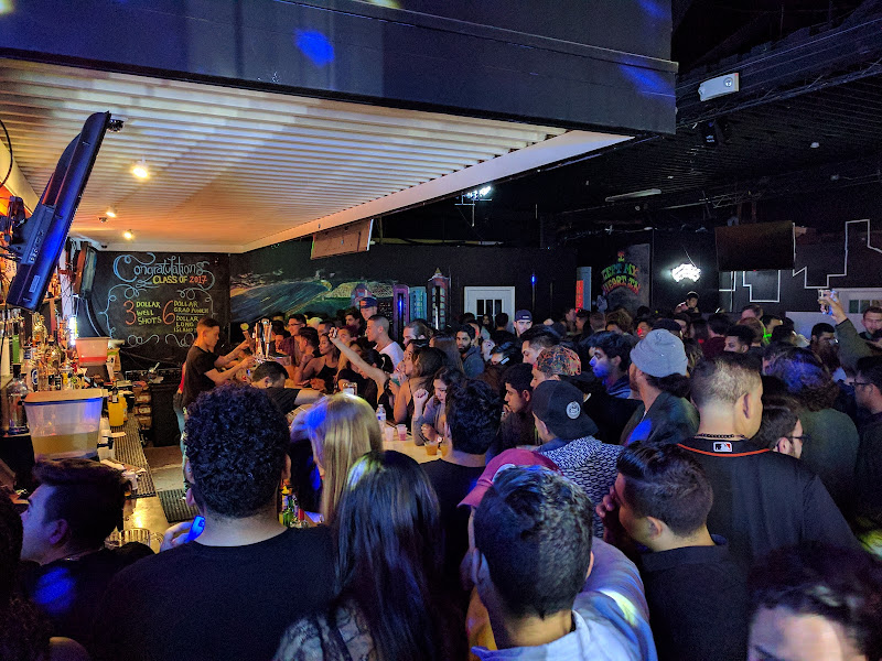 3910 Lounge 5