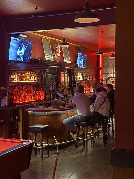 Blooms Saloon 2