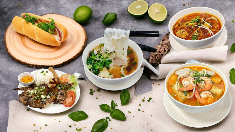 Pho Huyen & Banh Mi 2