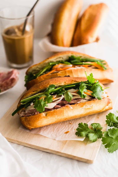 Banh Mi Hi Le 2