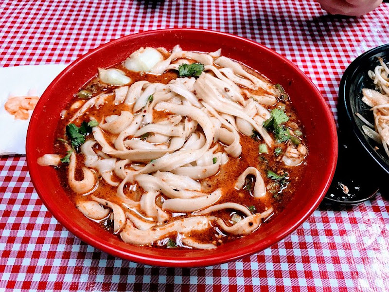 Huangcheng Noodle House 山西刀削面 3