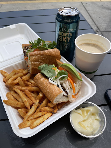 Sierra Deli and Market 5