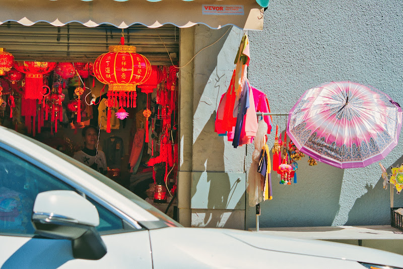Yuen Hop Noodle Company & Grocery 4