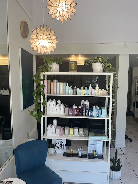 Danny's Hair Studio 4