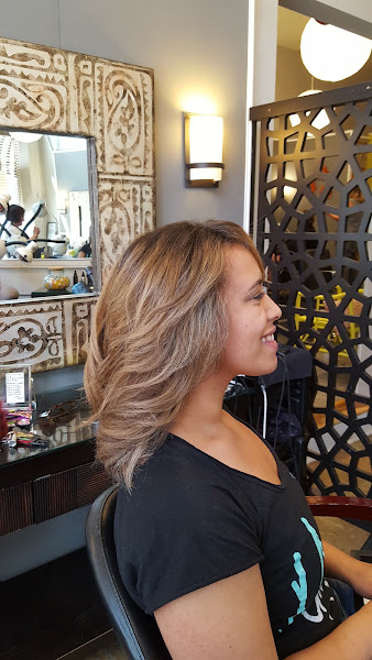 Weeds Salon 4