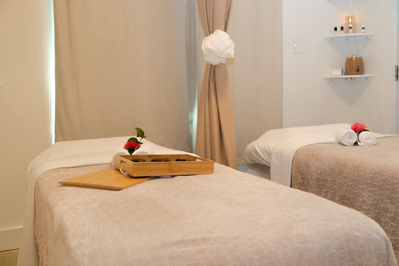 Rin Wellness & Spa Massage 3
