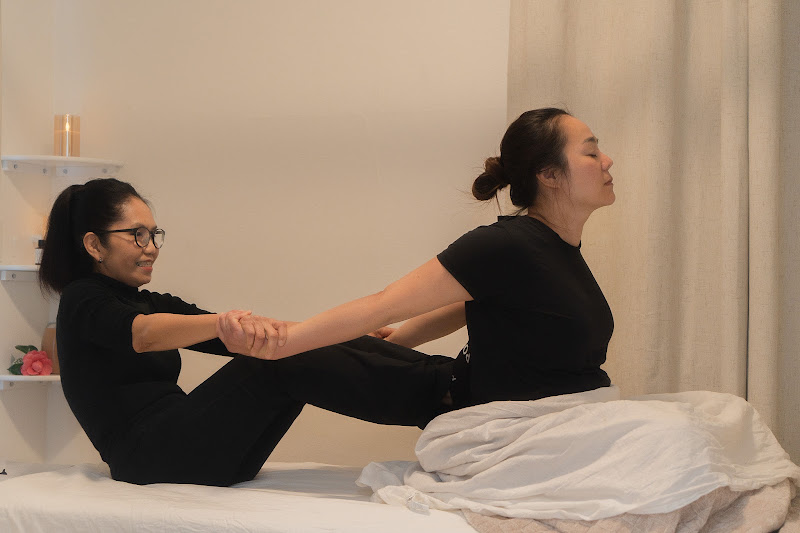 Rin Wellness & Spa Massage 5