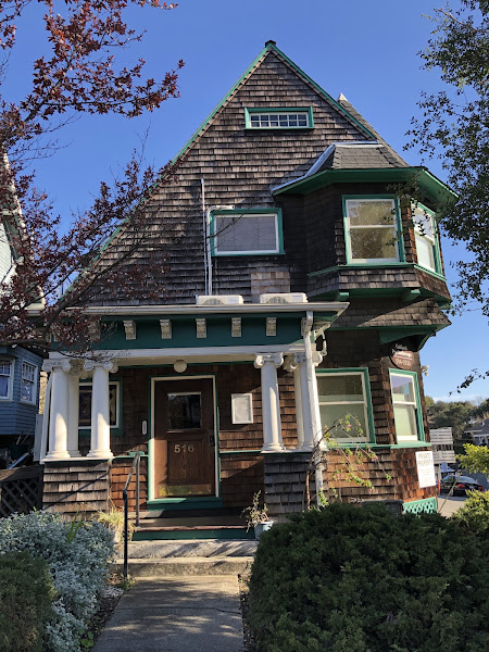 Urban Temple Facial Therapies & Reiki Center 3