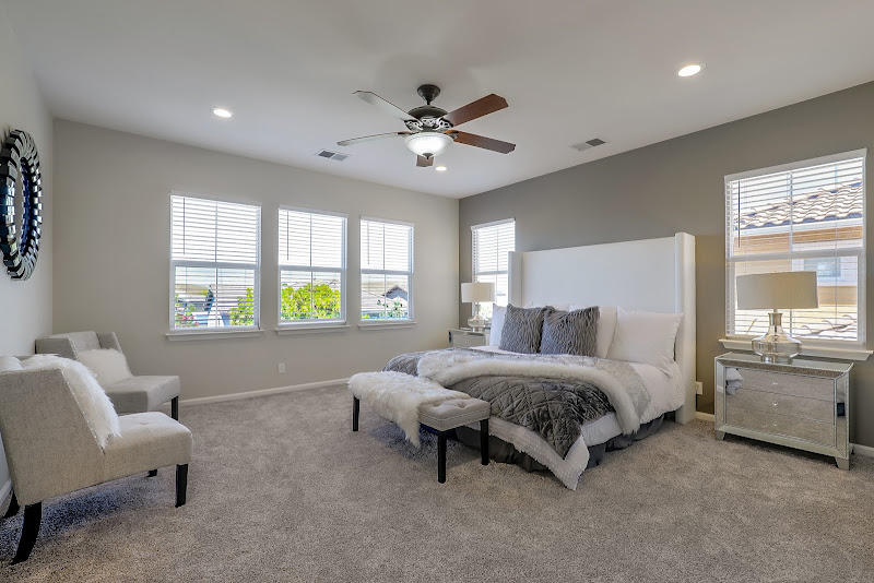 Vivian Ho, REALTOR, eXp Realty - Fast Real Estate 4