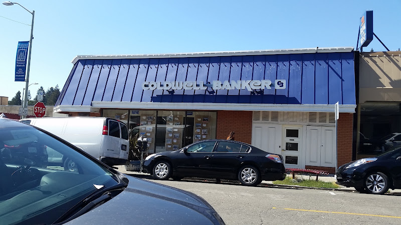 Coldwell Banker Realty 4