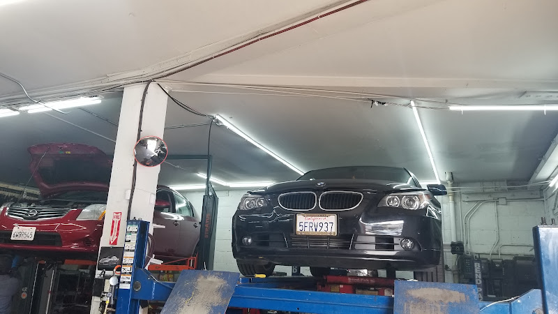 Johnny's Auto Repair Shop 2