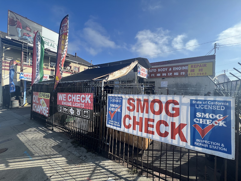 Le's Auto Body & Engine Repair