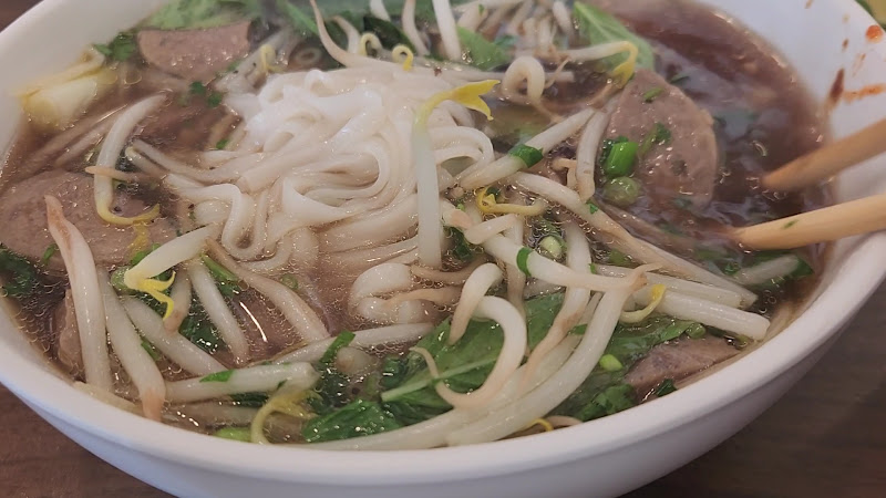 Mai Phụng Restaurant 2