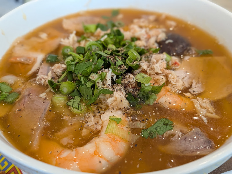 Mai Phụng Restaurant 3