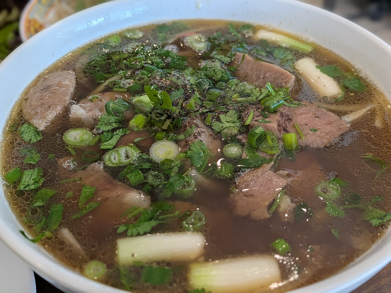 Mai Phụng Restaurant 4
