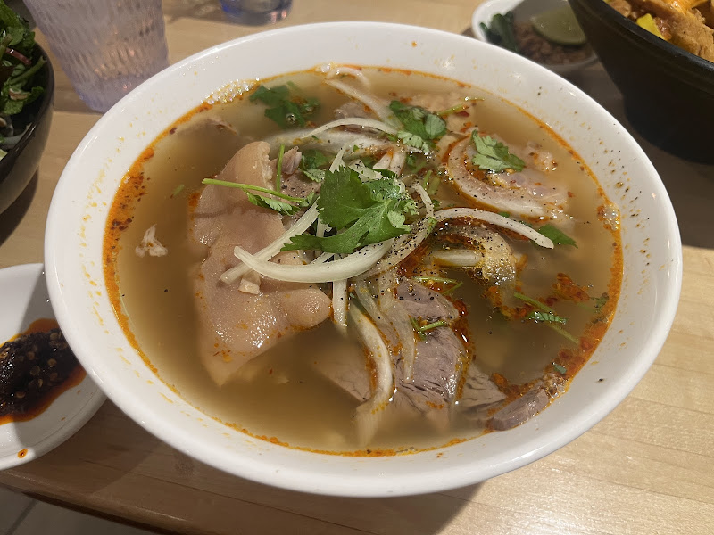 Quán Hỷ Restaurant 5