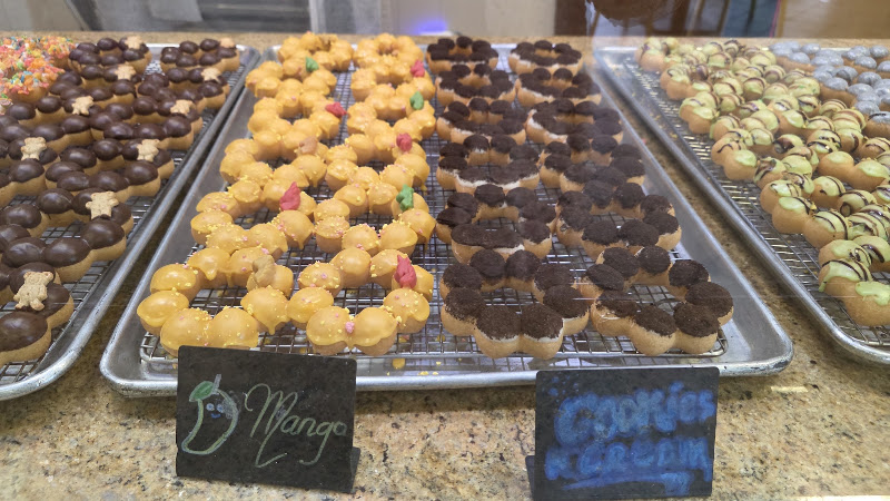 La Ca Bakery & Cafe 3