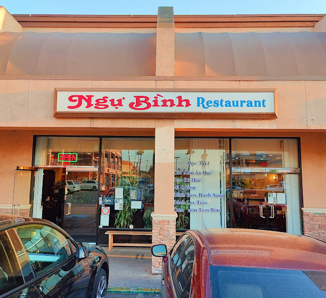 Ngự Bình Restaurant 1