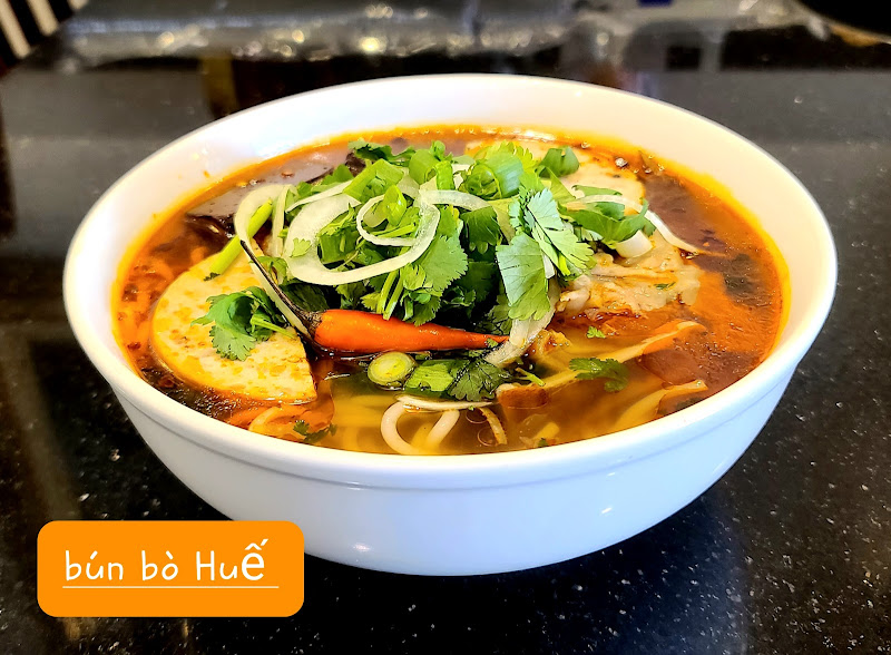 Ngự Bình Restaurant 4