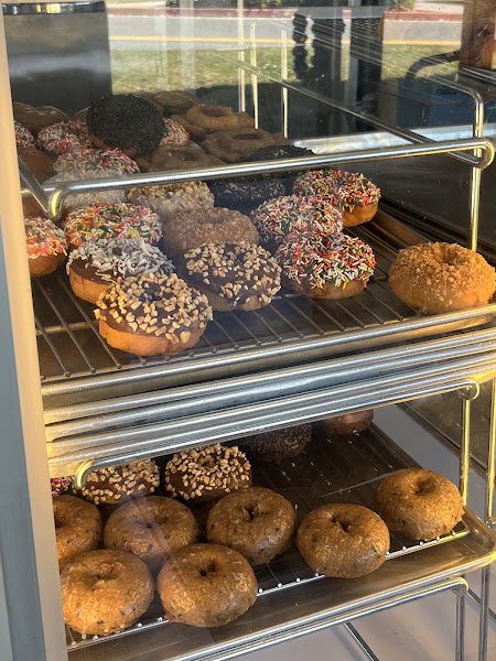 Fresh Donuts & Bagel 4