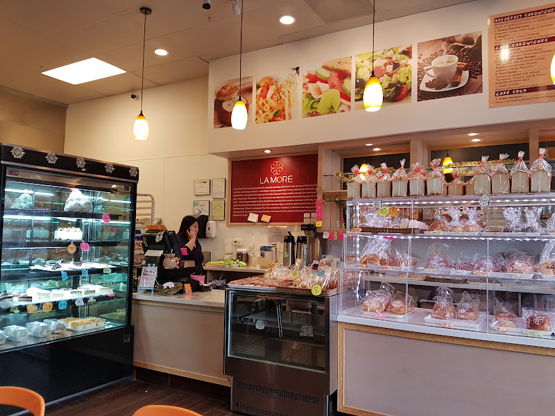 Wennie's Bakery 3