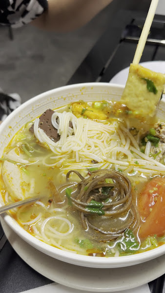 Sai Gon Xua Cafe and Restaurant 2