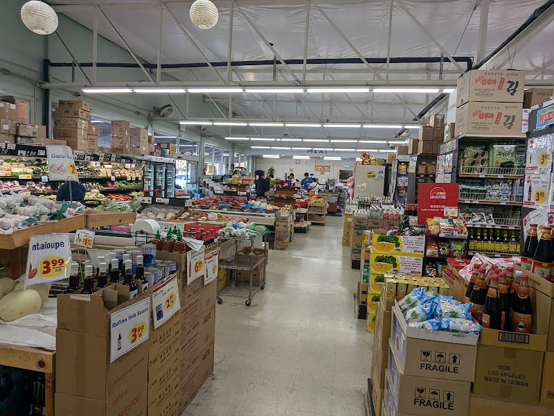 Pacific Ranch Supermarket 4