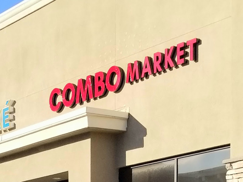 Combo Market 康寶東灣店 1