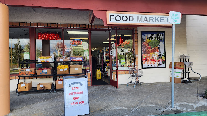 Royal Food Market 1