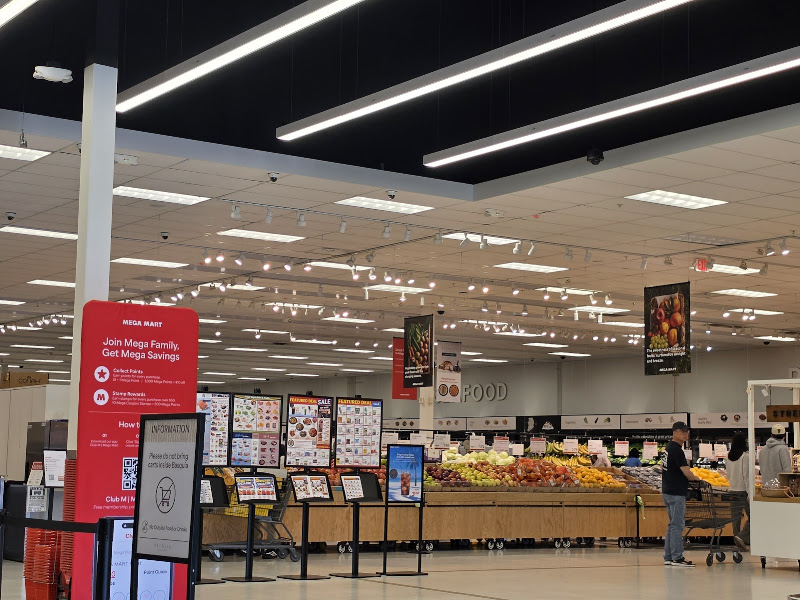 MEGA MART 3