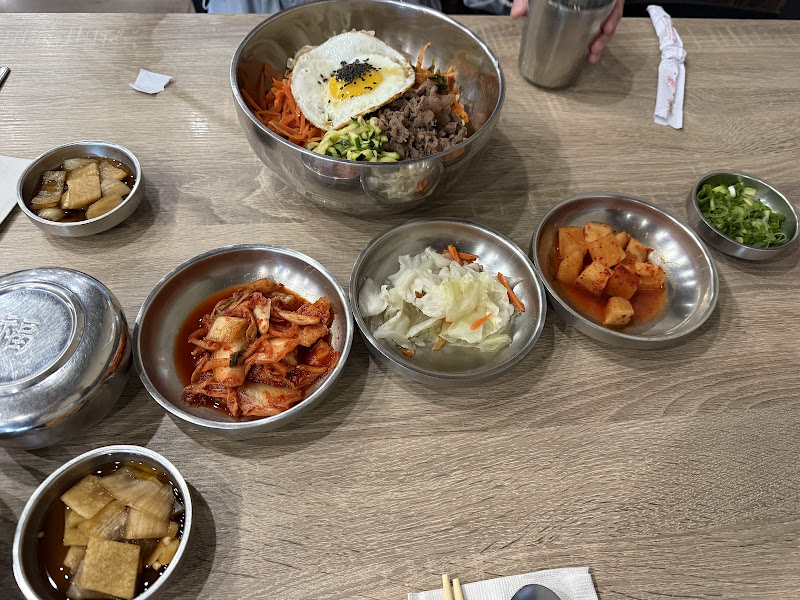 Soo Ja Seolleongtang 3
