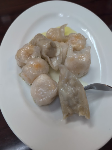 Vietnamese food and liquor store 1