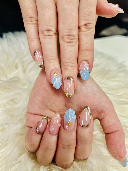 ALO NAILS BAR 1