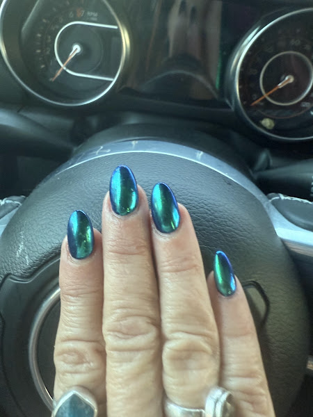 Pretty Nails Salon 4