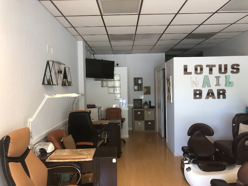Lotus Nail Bar 3