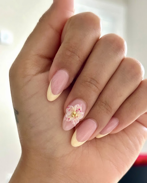 DT Nails & Spa 1