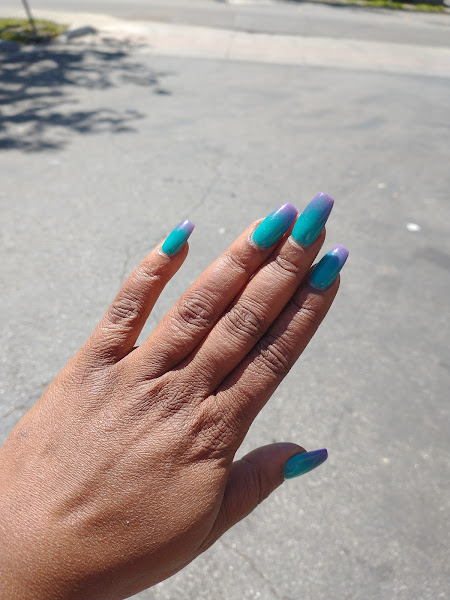 T & J NAILS 4