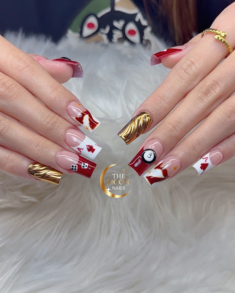 The Moon Nails 4