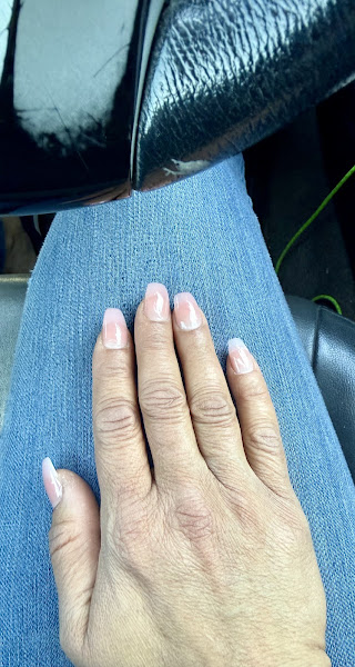 J & J Hair & Nails 2