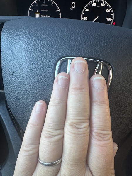 J & J Hair & Nails 3