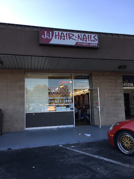 J & J Hair & Nails 4