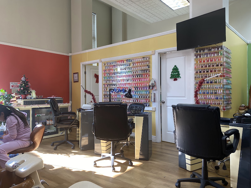ZA Nails Spa 4